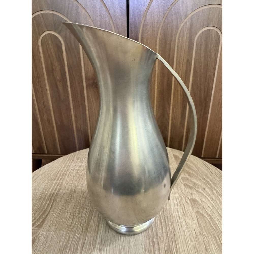 Royal Holland Pewter K.M.D. Tiel Daalderop 12" Vintage Large Metal Pitcher.
